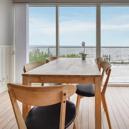 بيت للعطل Ronnebo *